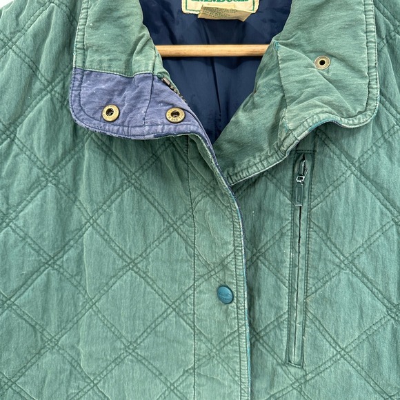 LL Bean Womens Large Green Quilted Thinsulate Vest Stock 6646 Vintage Style - Picture 2 of 7